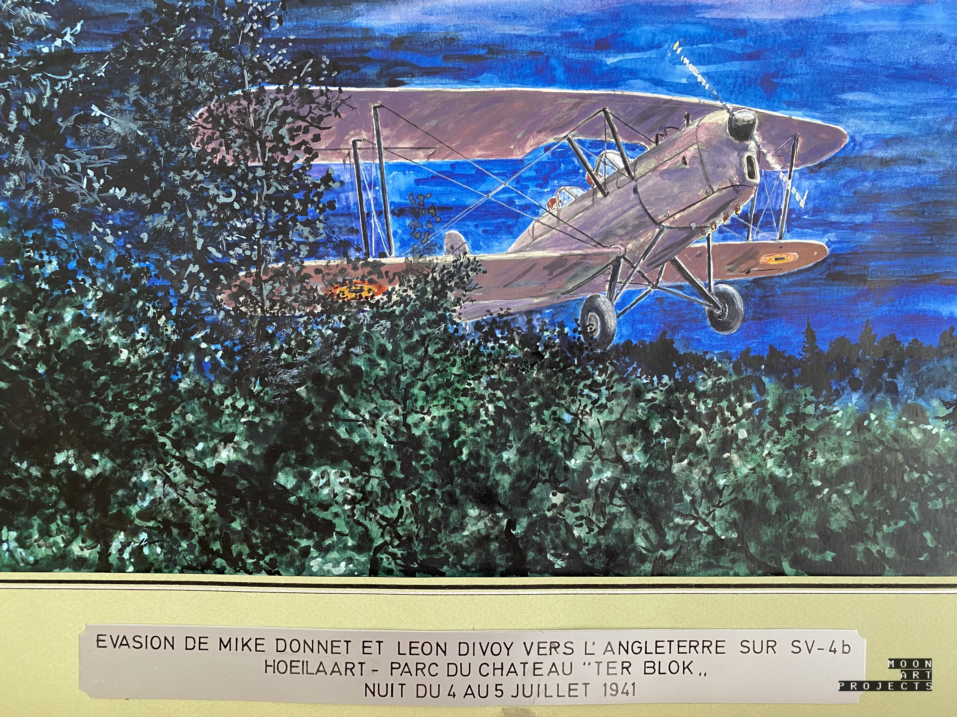 Mike Donnet ve Leon Divoy'un SV-4b uçağıyla İngiltere'ye kaçısı.